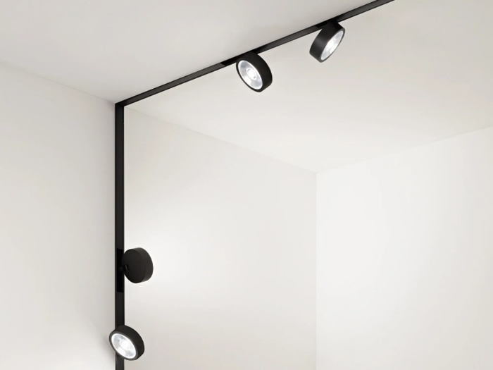 EGO TRACK FLAT - Track-Light _ Ideal Lux